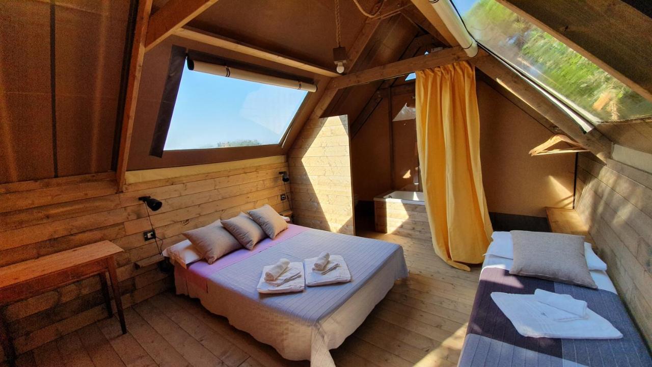 Agricamping La Gallinella Кастаньєто-Кардуччі Екстер'єр фото